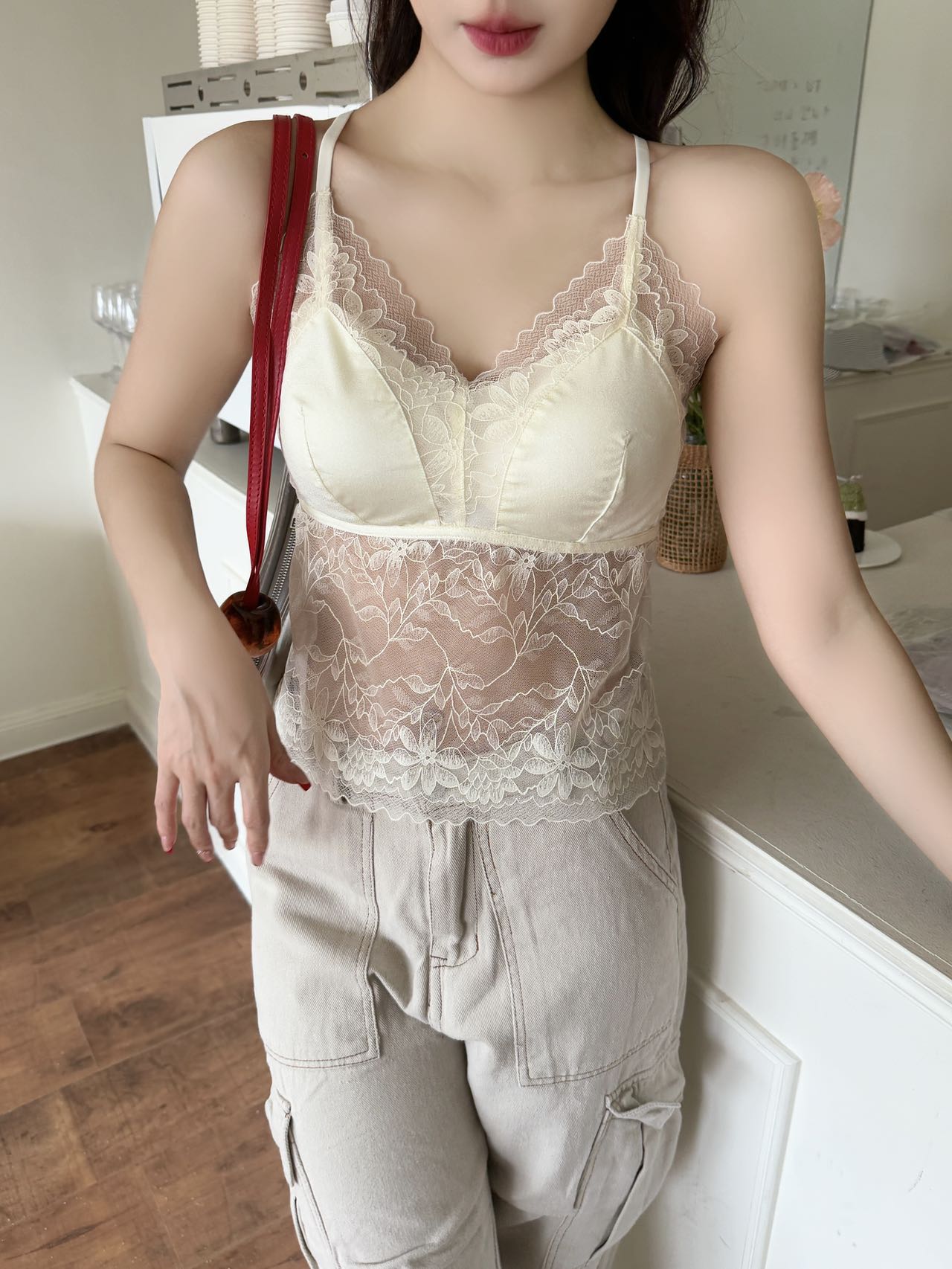 B438｜法式蕾丝中长款固定杯美背