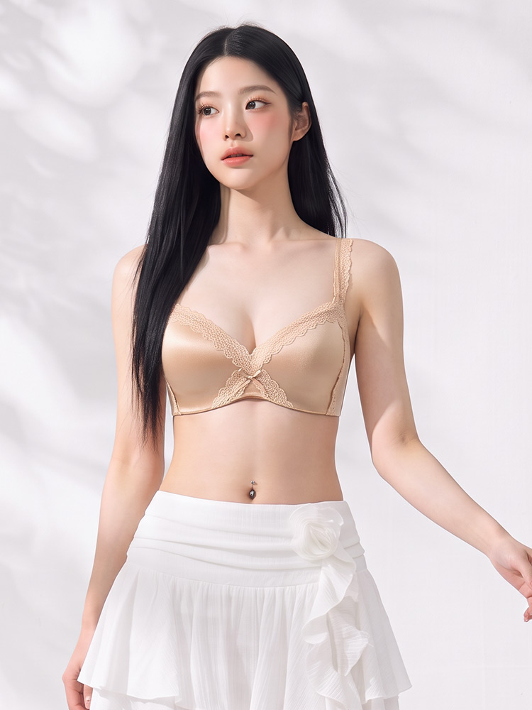 B600|缎面蕾丝无钢圈内衣